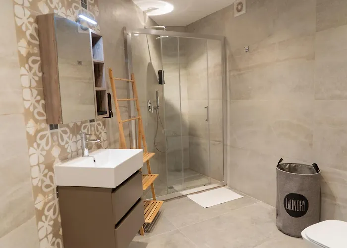 Apartament Emilio's *