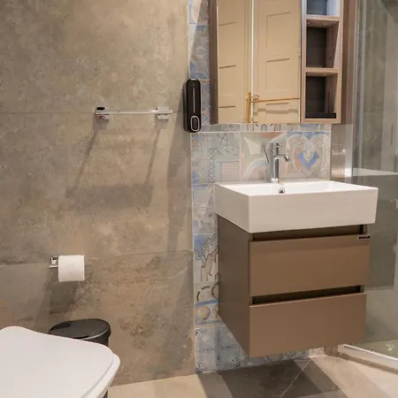 Emilio's * سليمة